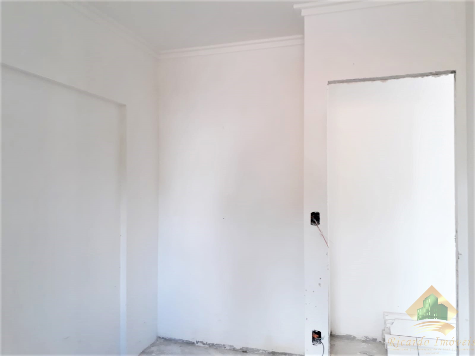 Apartamento à venda com 2 quartos, 87m² - Foto 2