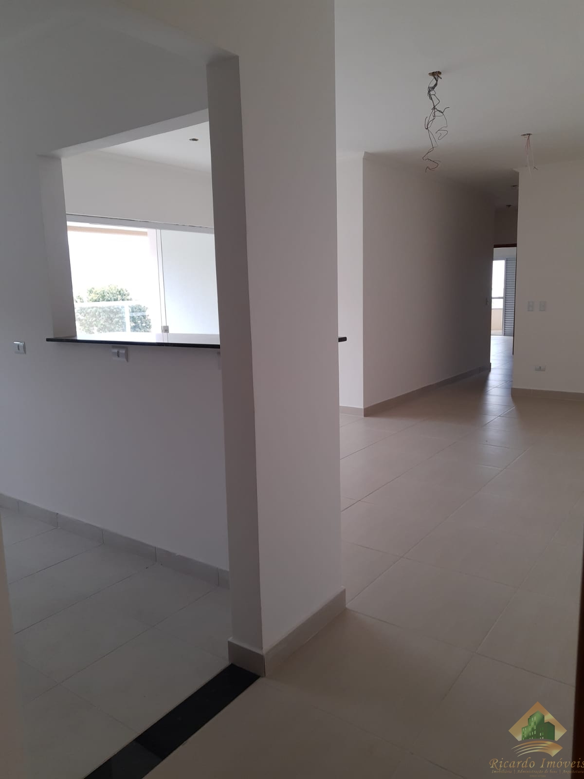 Apartamento à venda com 3 quartos, 127m² - Foto 2