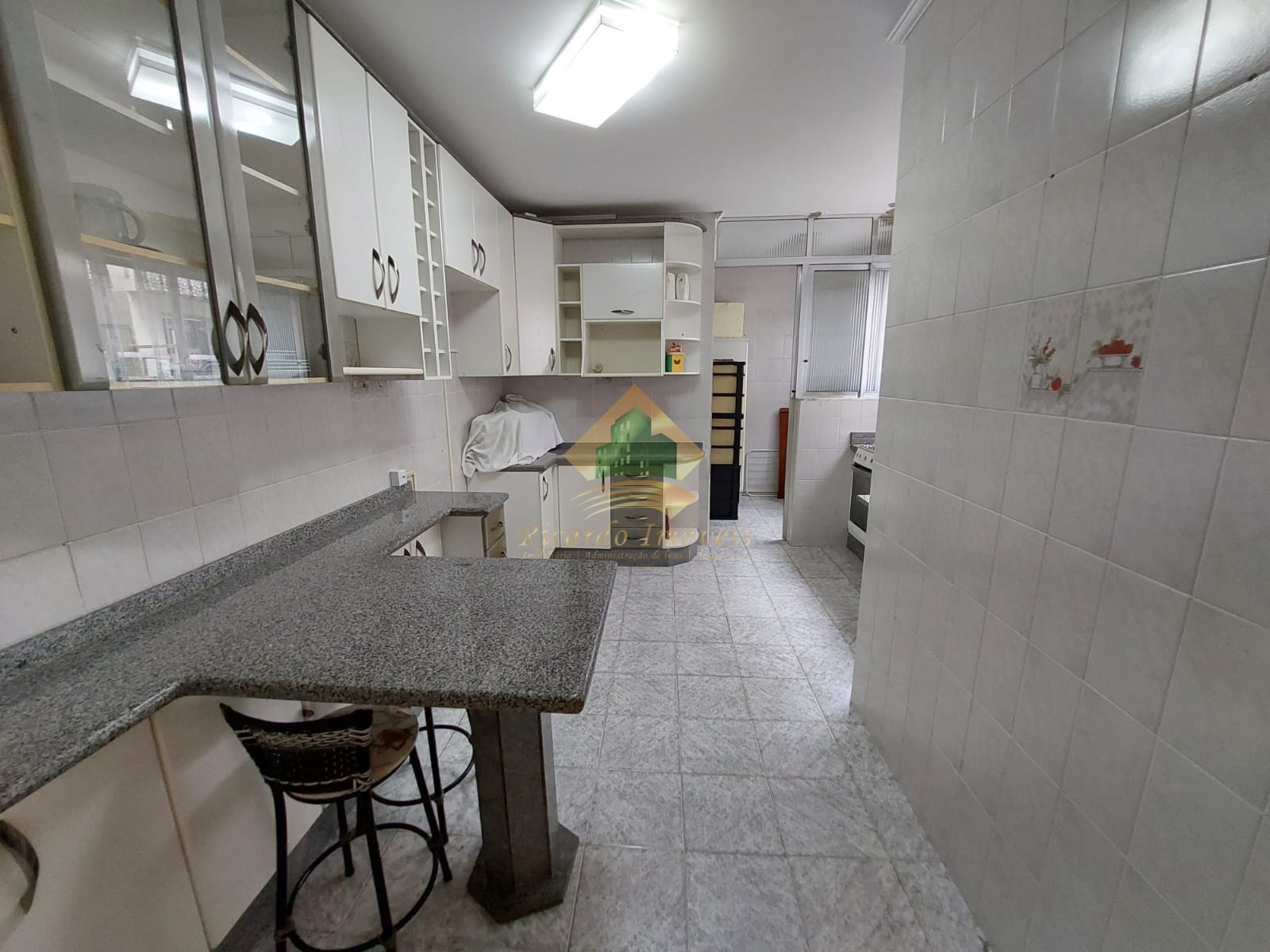 Apartamento à venda com 2 quartos, 70m² - Foto 5