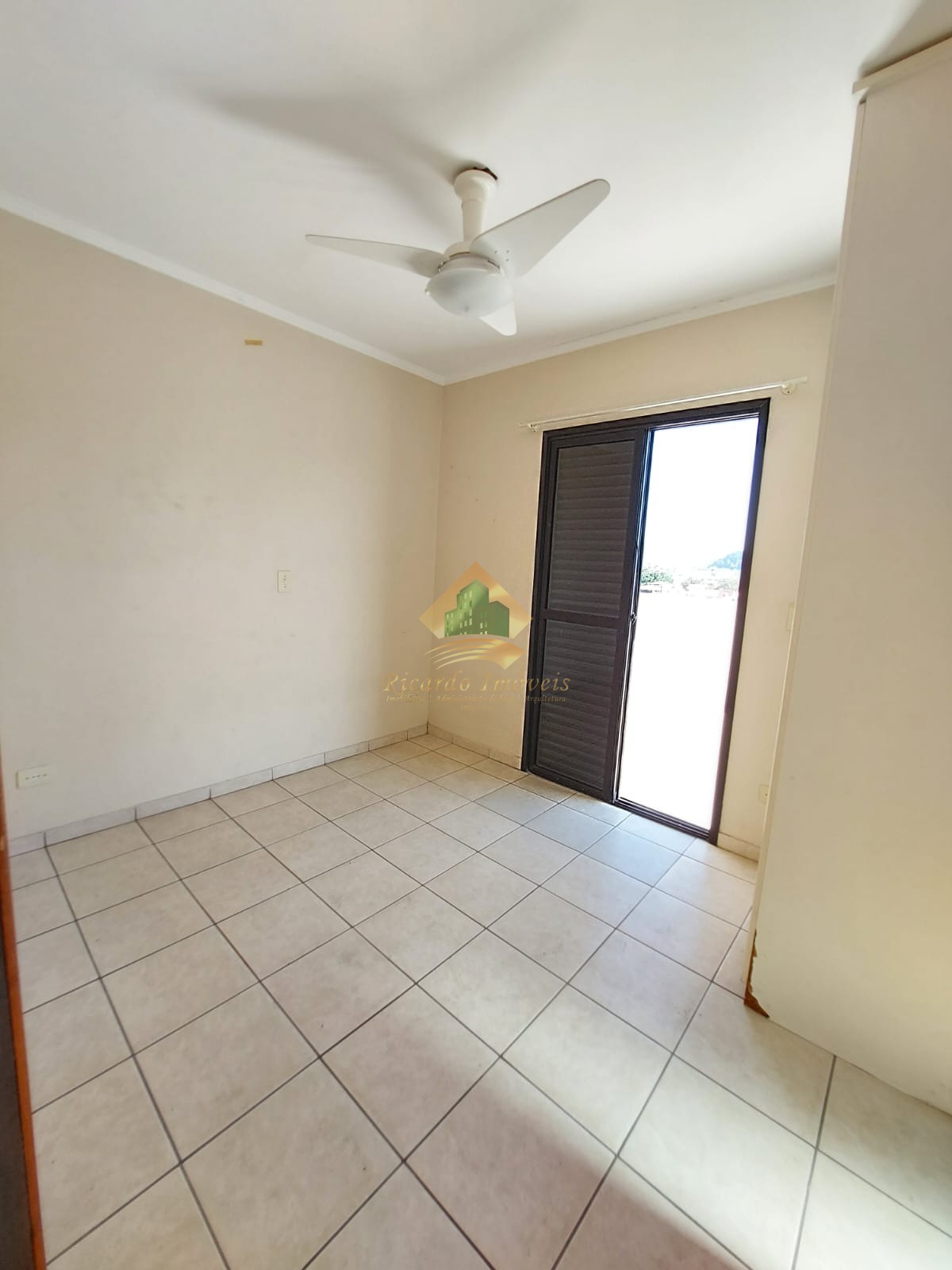 Apartamento à venda com 3 quartos, 115m² - Foto 11