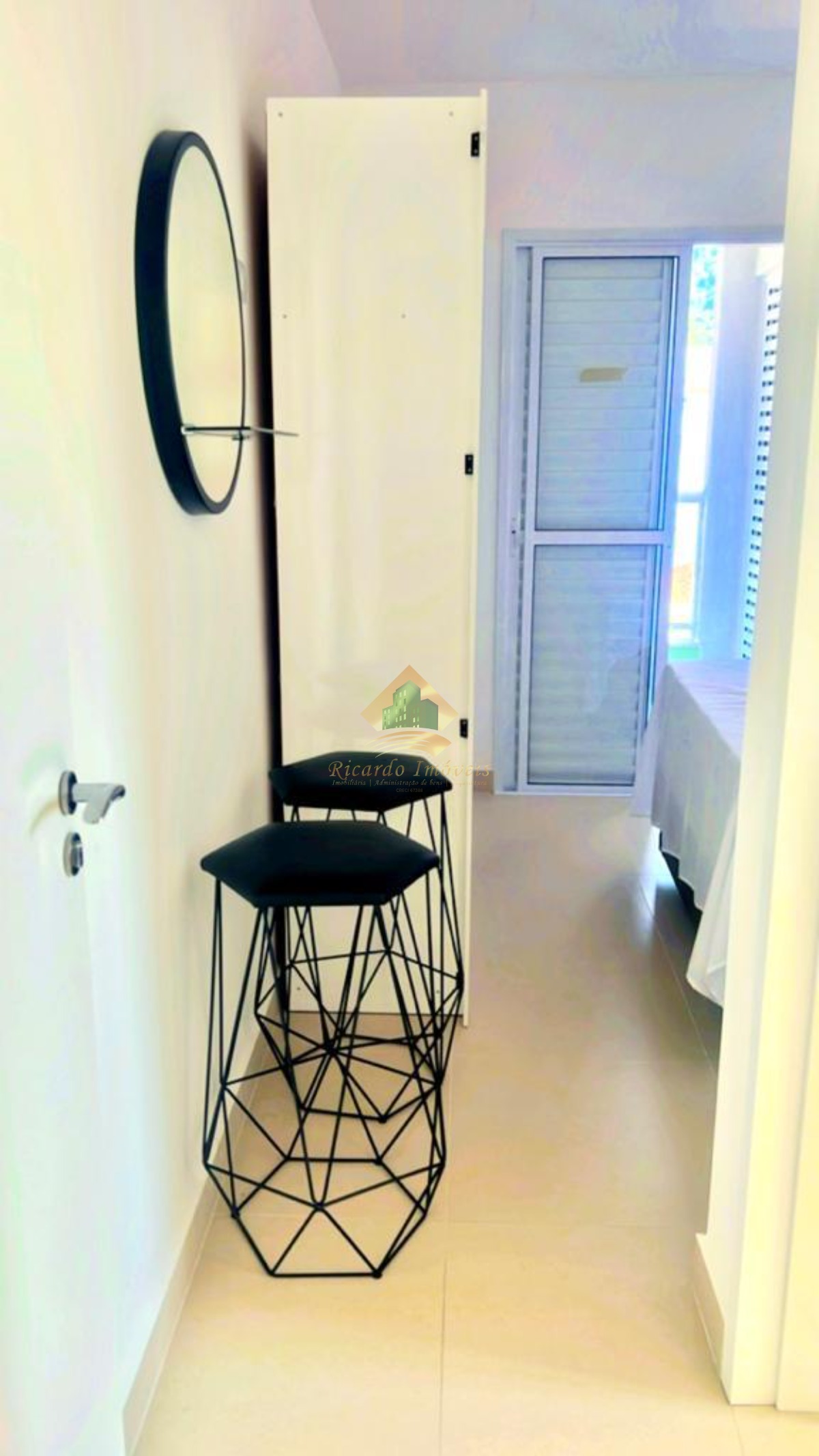 Apartamento à venda com 2 quartos, 71m² - Foto 3